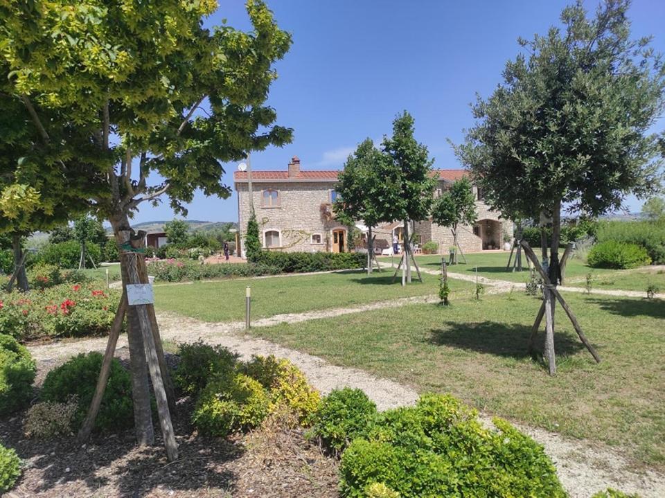 Masseria Fontana Dei Fieri Pietrelcina Luaran gambar