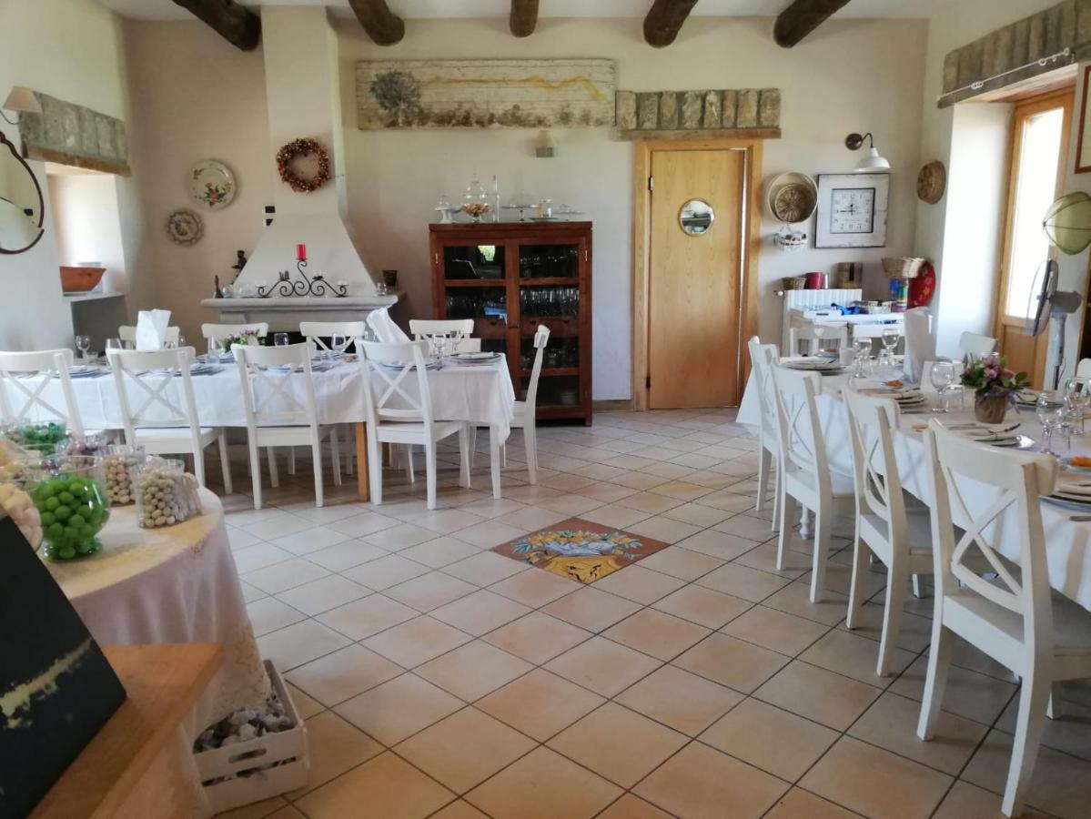 Masseria Fontana Dei Fieri Pietrelcina Luaran gambar